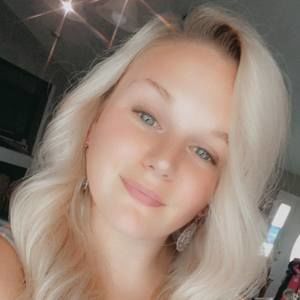 Meet your Posher, Mackenzie